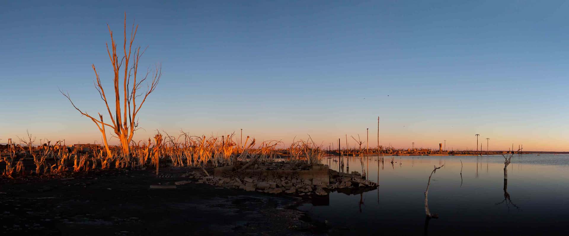 Atardecer en las Ruinas de Epecuen
